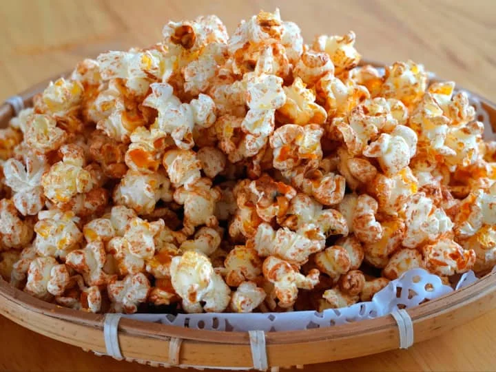 What is the best way to package popcorn?
