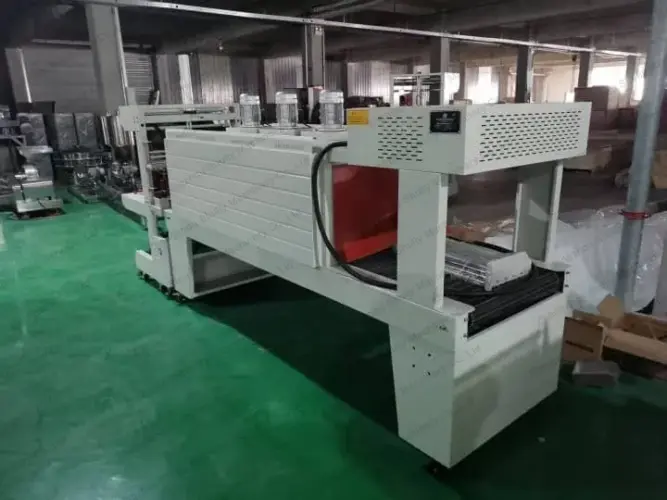 Yeni yapılmış ısı daraltma sargı makinesi