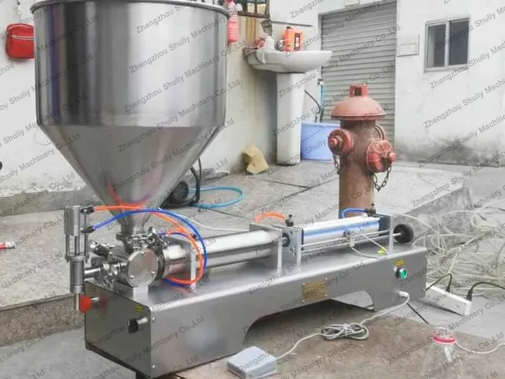 Filipinler'deki müşteri fıstık ezmesi doldurma makinesi satın aldı