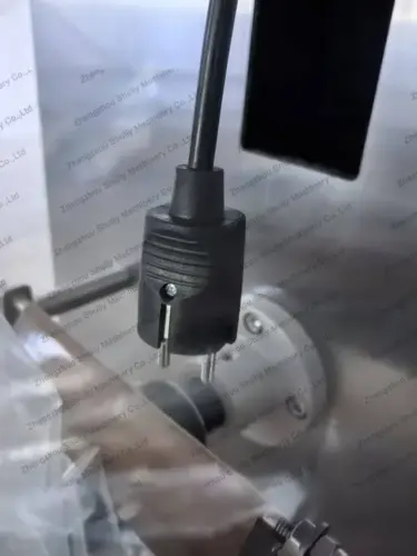 Enchufe para máquina de envasado de líquidos