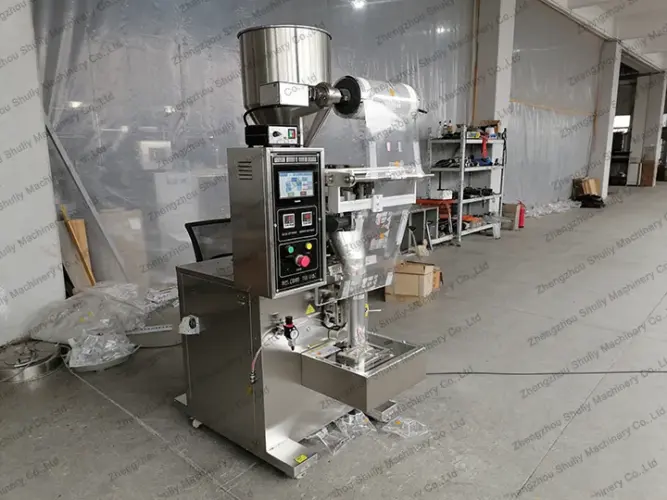 Machine d'emballage de granules pour chin chin