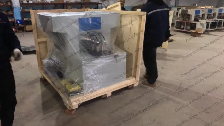 Incense packing machine in wooden case