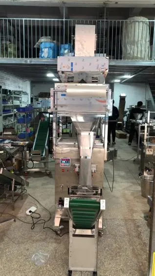 Double head packaging machine