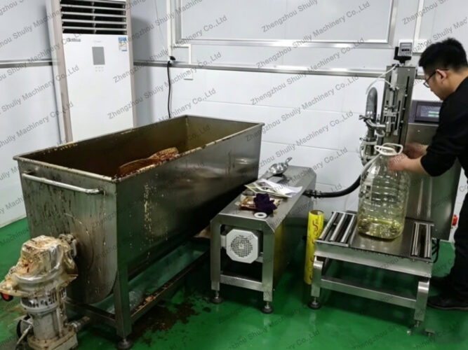 Semi automatic drum filling machine with material feeder